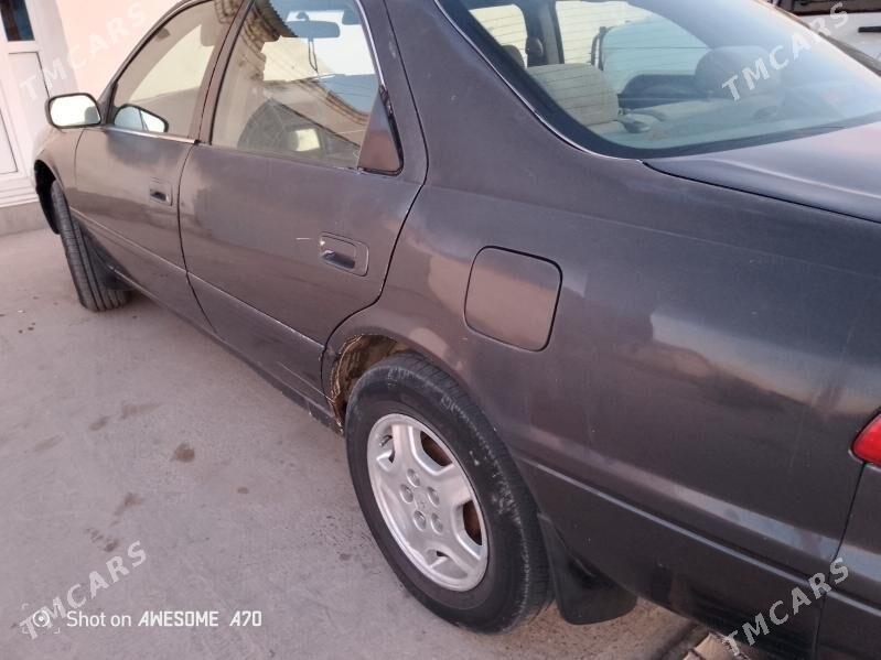 Toyota Camry 2000 - 140 000 TMT - Кёнеургенч - img 4