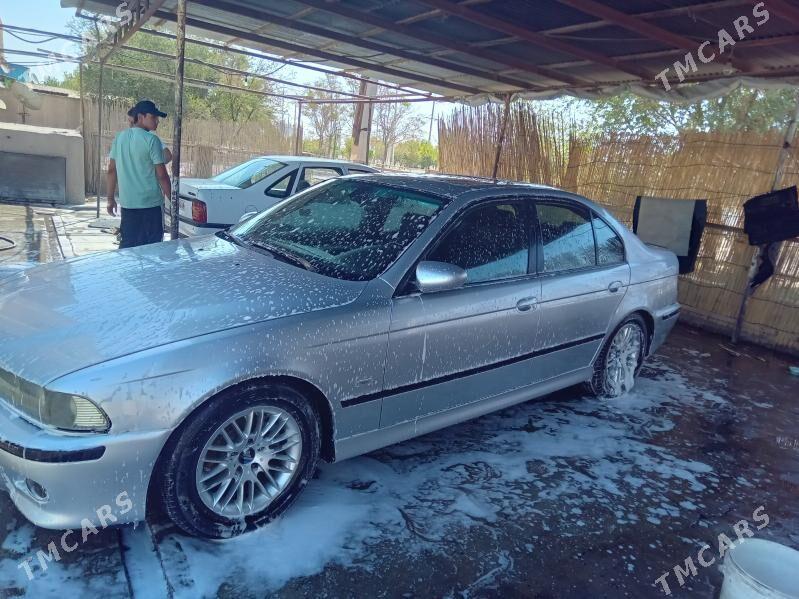 BMW E39 2022 - 100 000 TMT - Sarahs - img 5