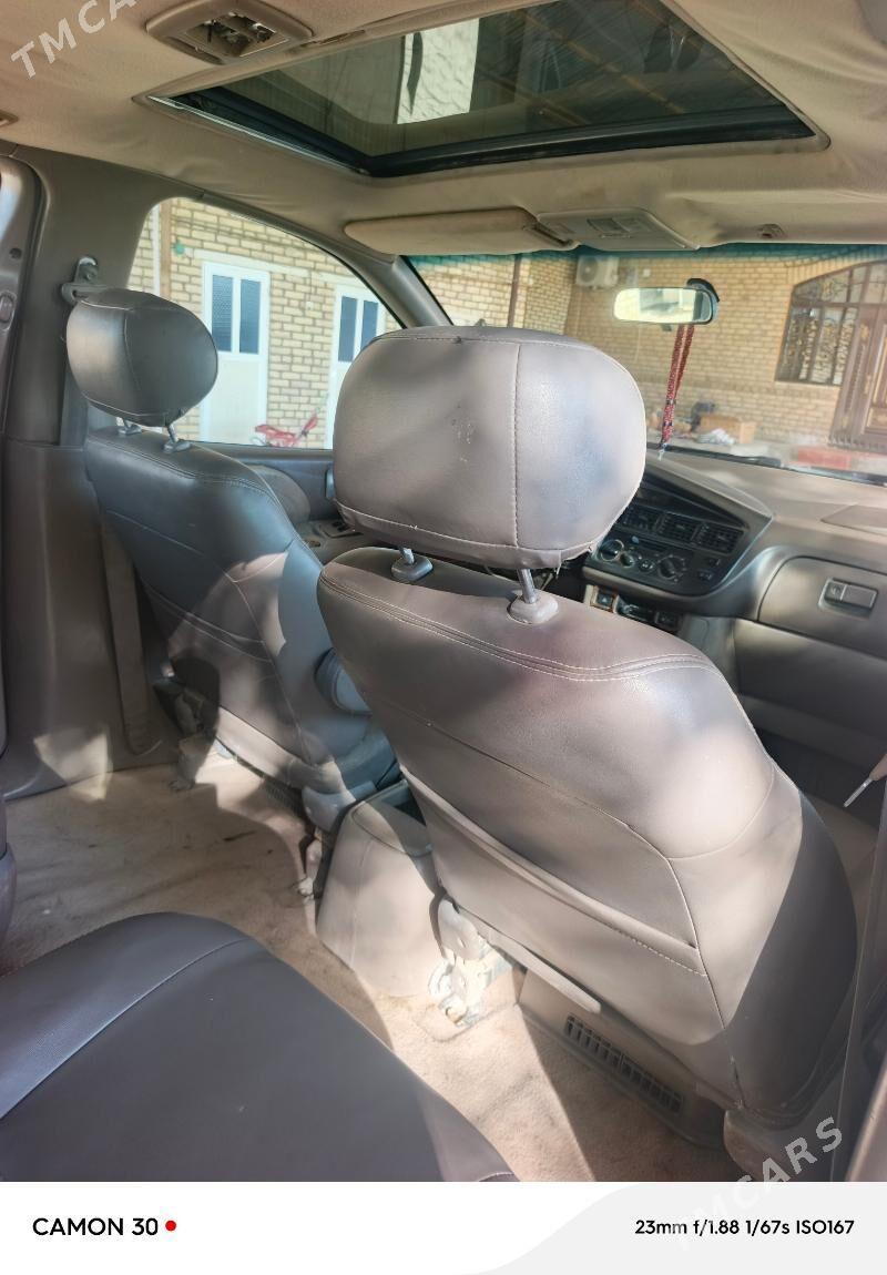 Toyota Sienna 1999 - 150 000 TMT - Garagum etraby - img 3