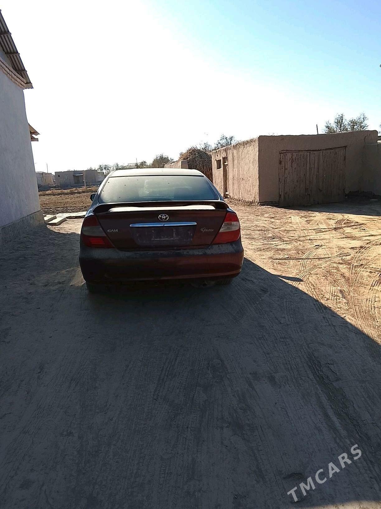 Toyota Camry 2002 - 112 000 TMT - Гурбансолтан Едже - img 4