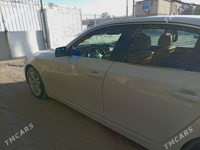 BMW 530 2009 - 220 000 TMT - Balkanabat - img 1