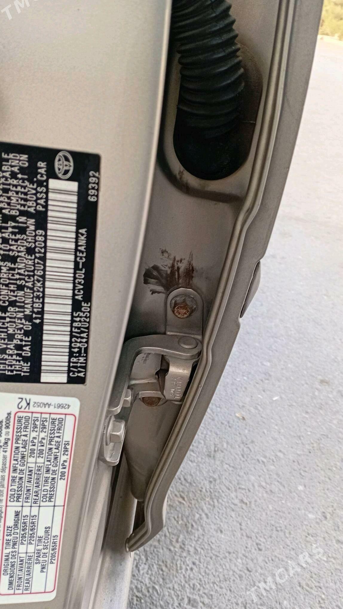 Toyota Camry 2006 - 155 000 TMT - Büzmeýin - img 8