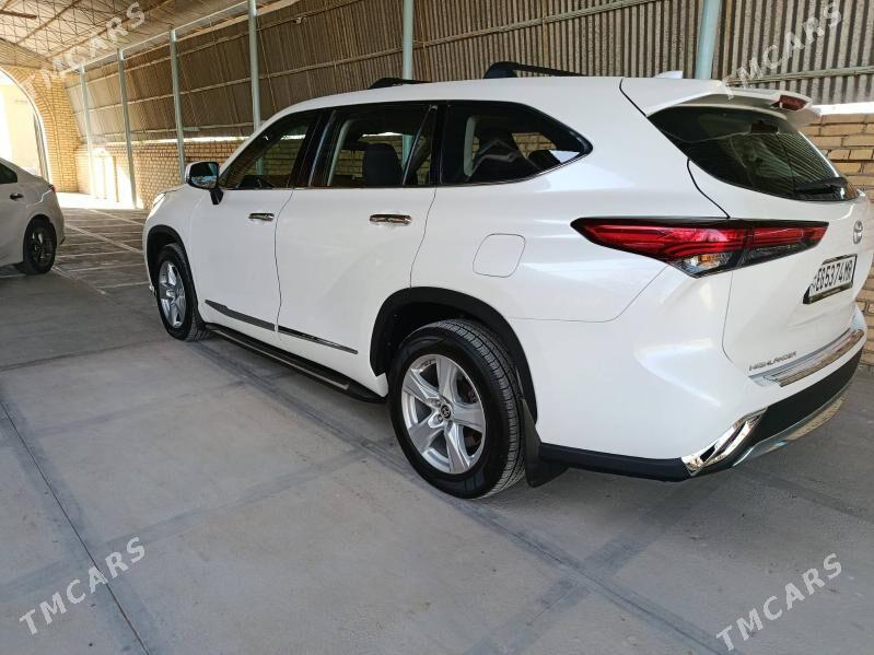 Toyota Highlander 2020 - 490 000 TMT - Baýramaly - img 2