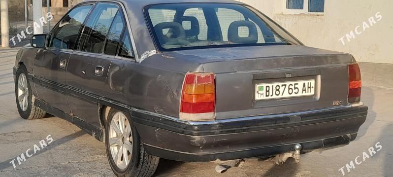 Opel Omega 1993 - 18 000 TMT - Кака - img 4