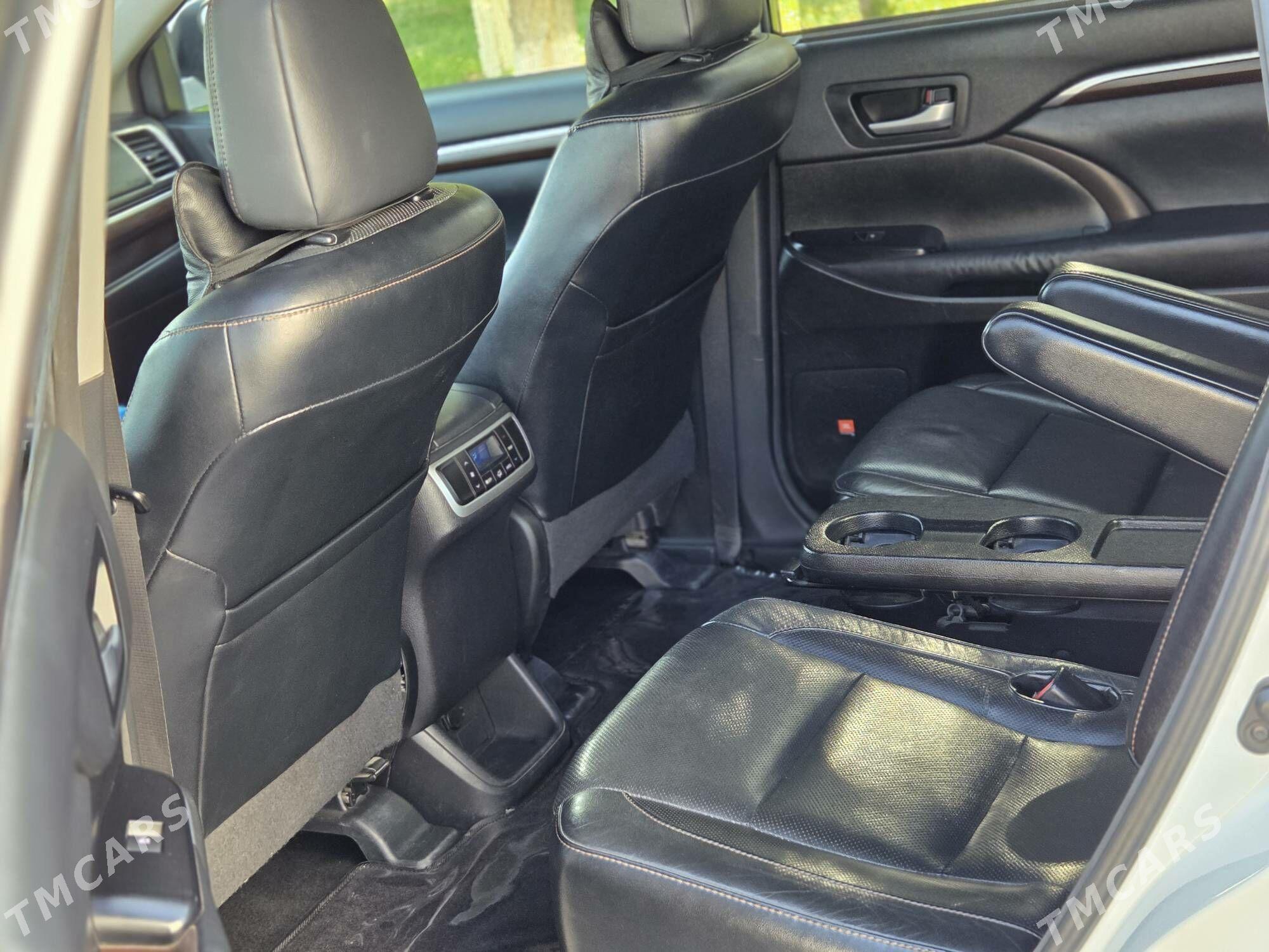 Toyota Highlander 2015 - 395 000 TMT - Туркменбаши - img 8