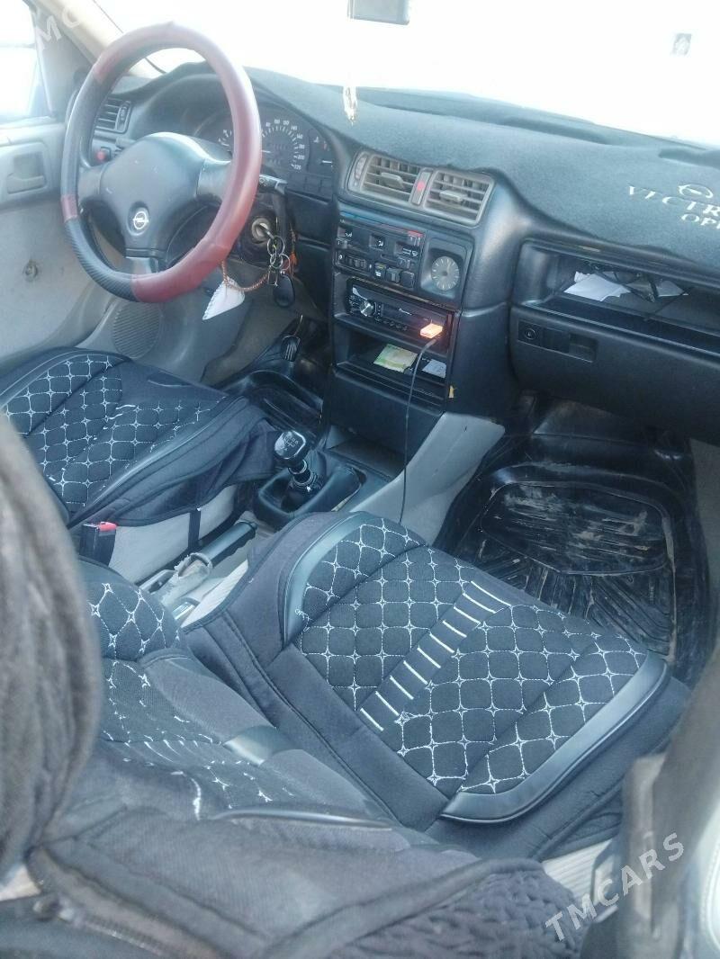 Opel Vectra 1991 - 45 000 TMT - Мургап - img 3
