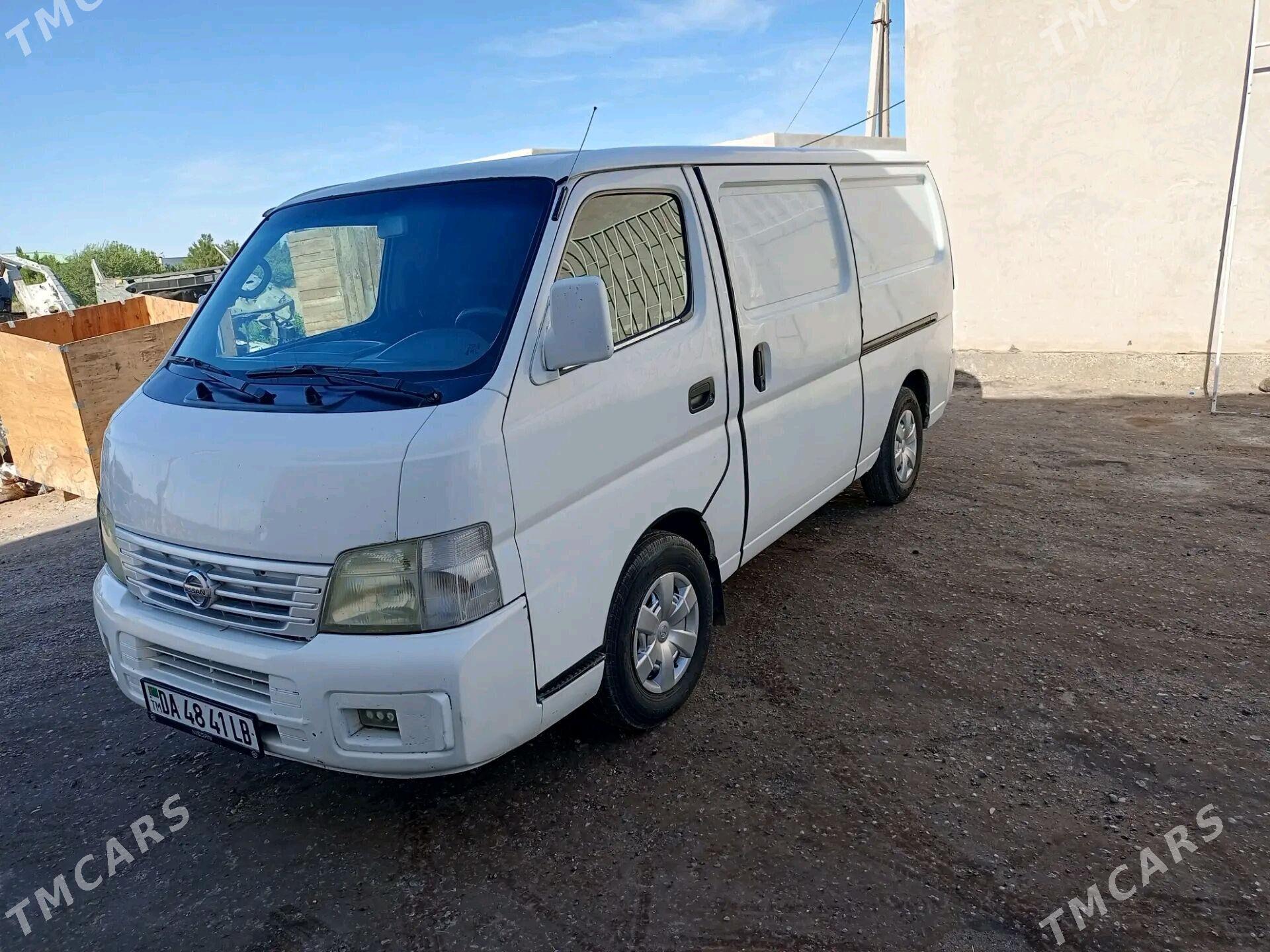 Nissan Urvan 2005 - 109 000 TMT - Дянев - img 2
