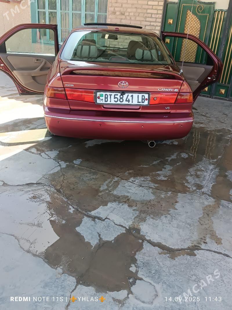 Toyota Camry 2001 - 170 000 TMT - Фарап - img 4