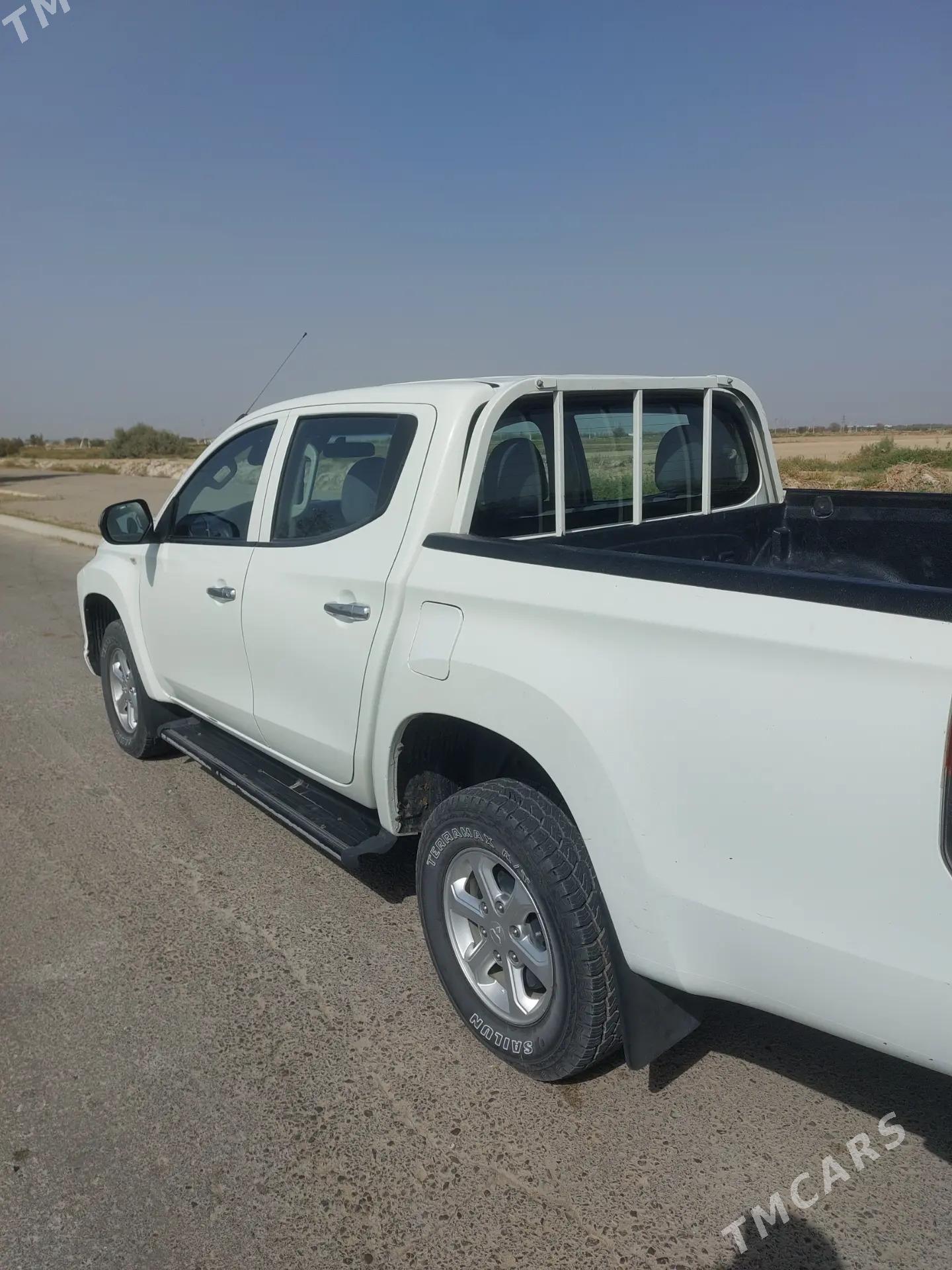 Mitsubishi L200 2020 - 300 000 TMT - Aşgabat - img 3