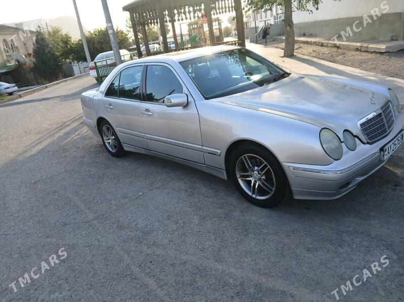 Mercedes-Benz E320 2001 - 120 000 TMT - Türkmenbaşy - img 4