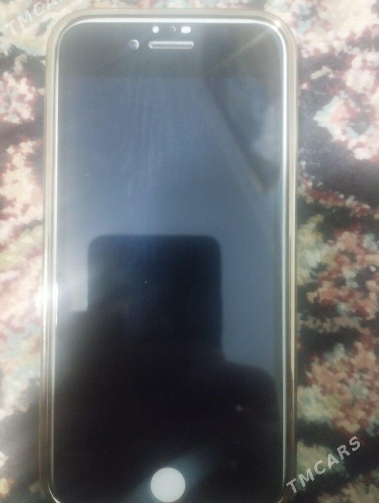 iPhone 8 - Чарджоу - img 2