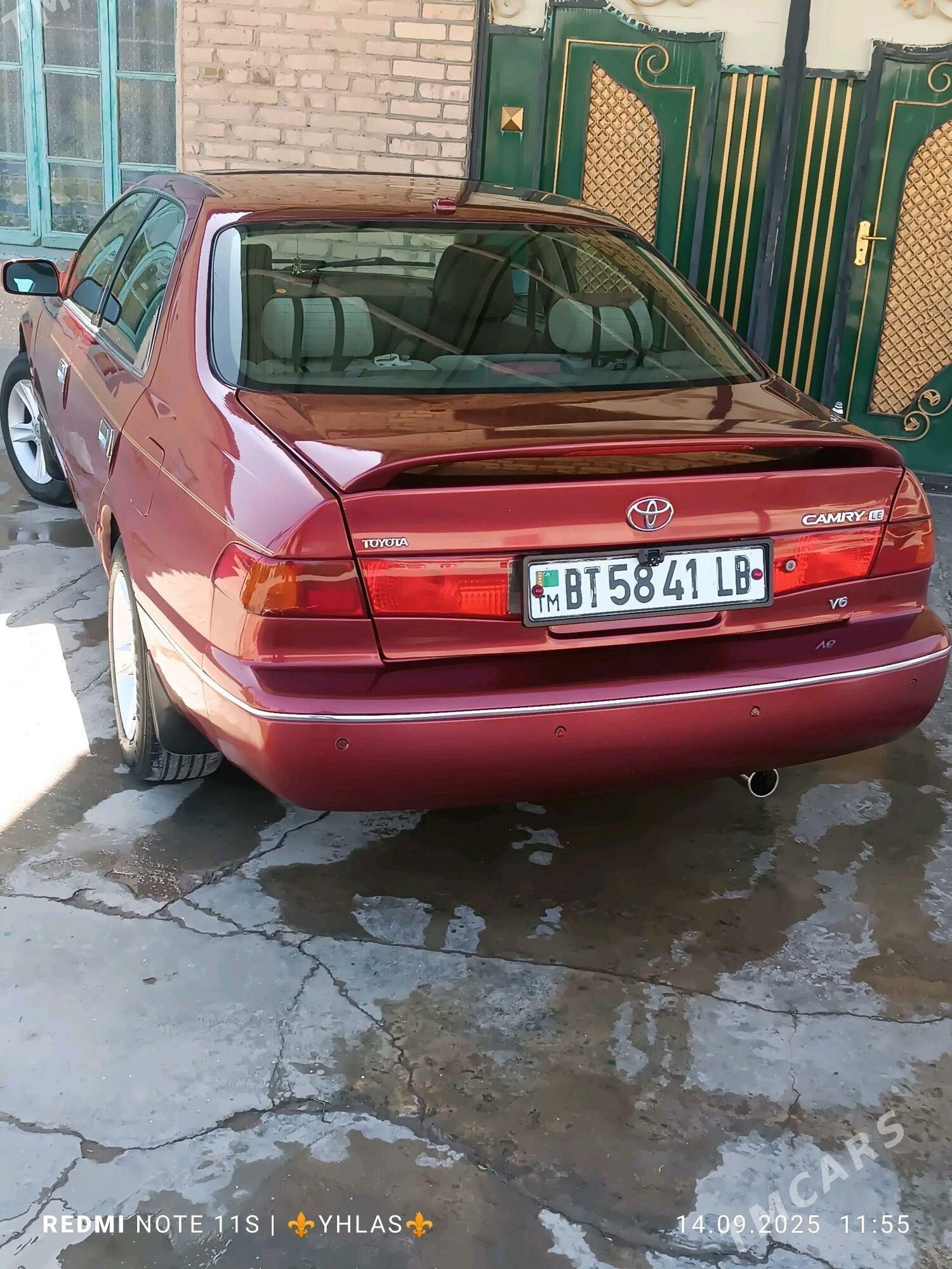 Toyota Camry 2001 - 170 000 TMT - Фарап - img 5