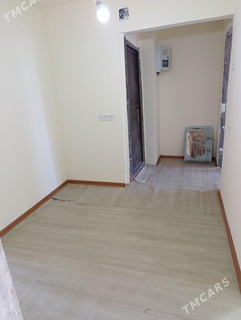 eýesinden 3 kom - Мары - img 4