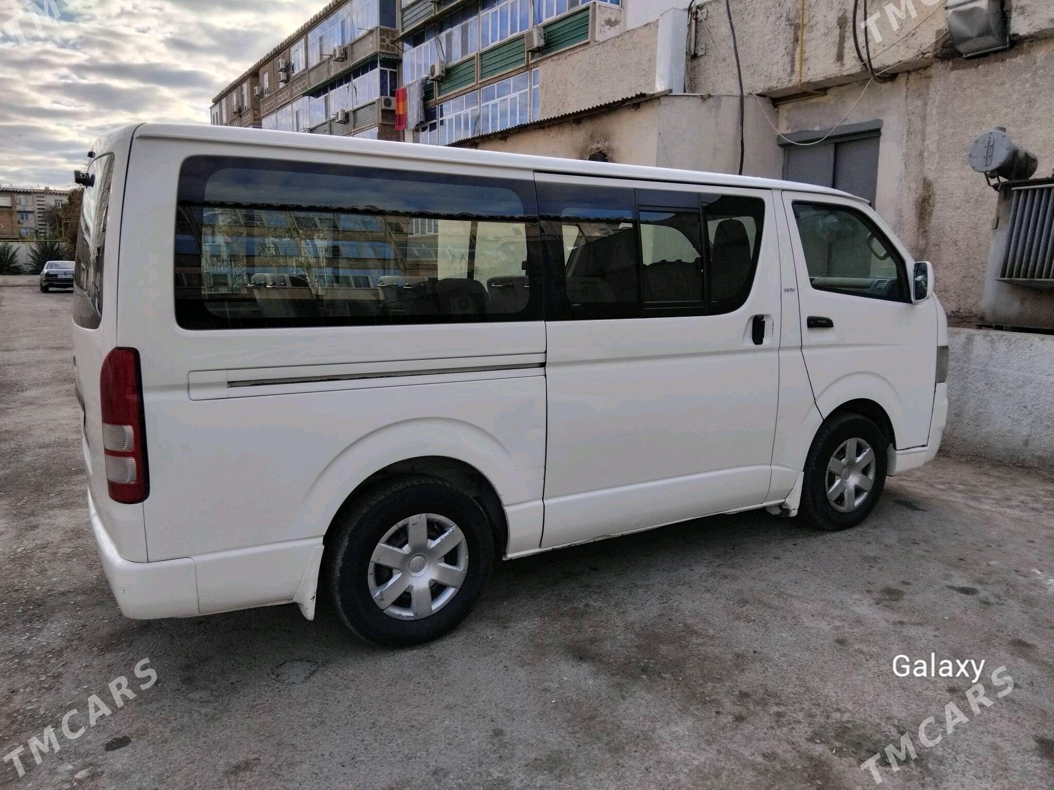 Toyota Hiace 2009 - 280 000 TMT - Mary - img 1