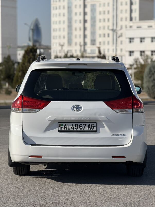 Toyota Sienna 2012 - 279 000 TMT - Ашхабад - img 3