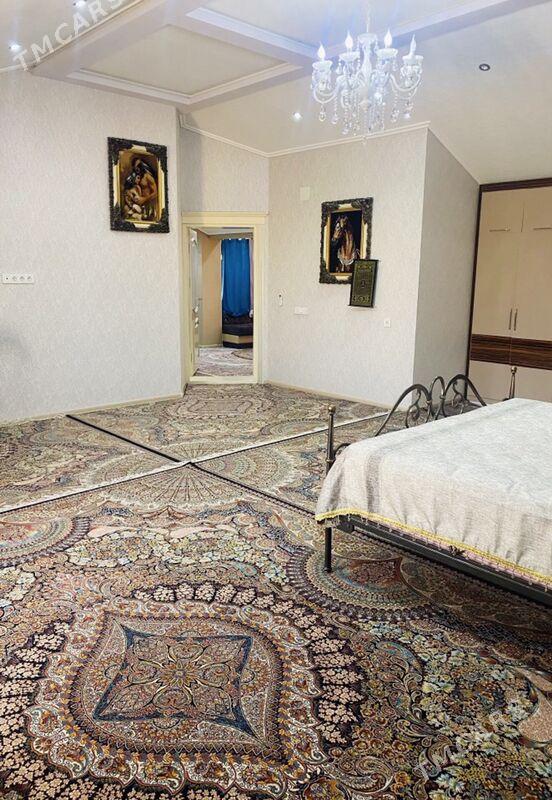 EYESINDEN SATLYK - Mary - img 8