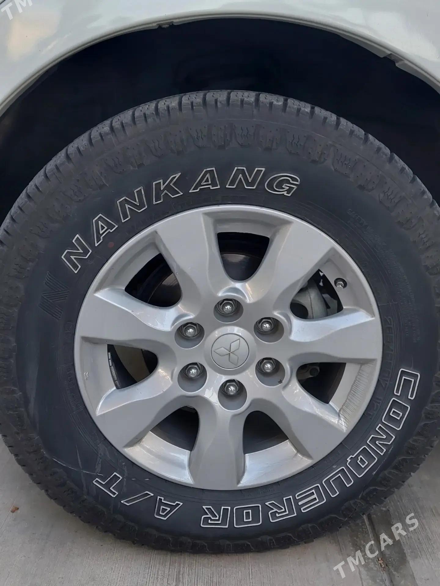 Mitsubishi Pajero 2014 - 350 000 TMT - Ашхабад - img 3