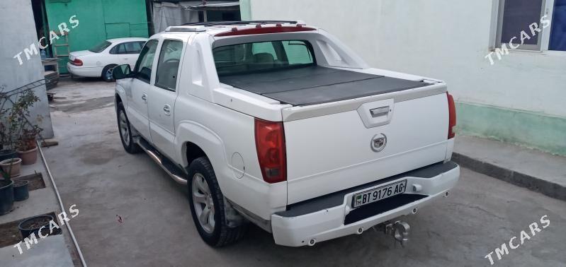 Chevrolet Avalanche 2500 2003 - 300 000 TMT - Ашхабад - img 5