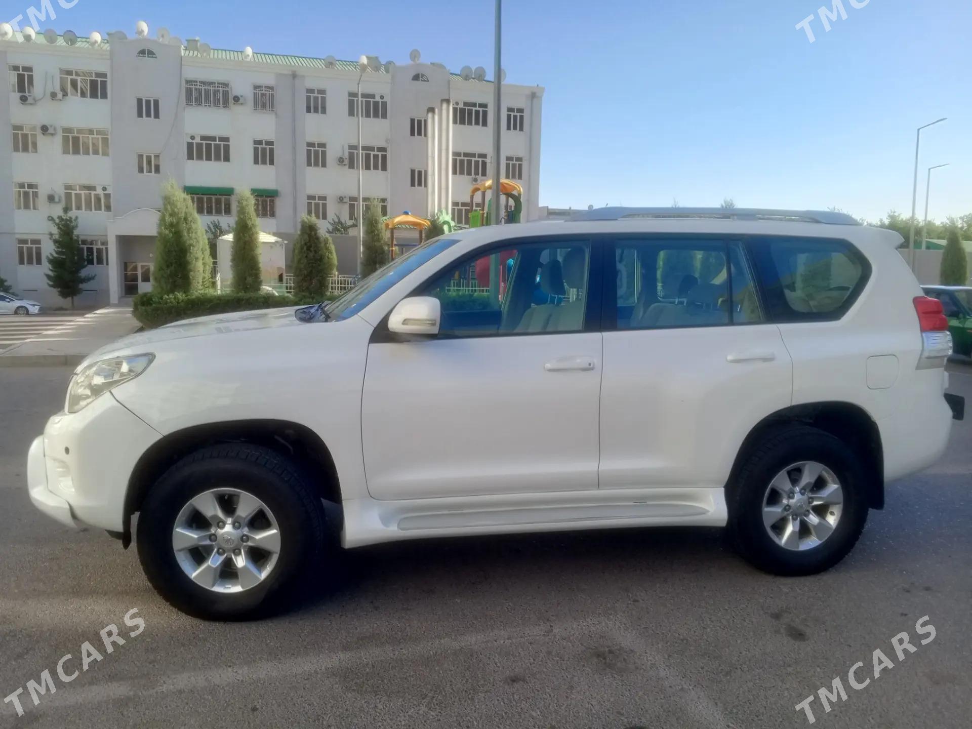 Toyota Land Cruiser Prado 2010 - 450 000 TMT - Мары - img 3