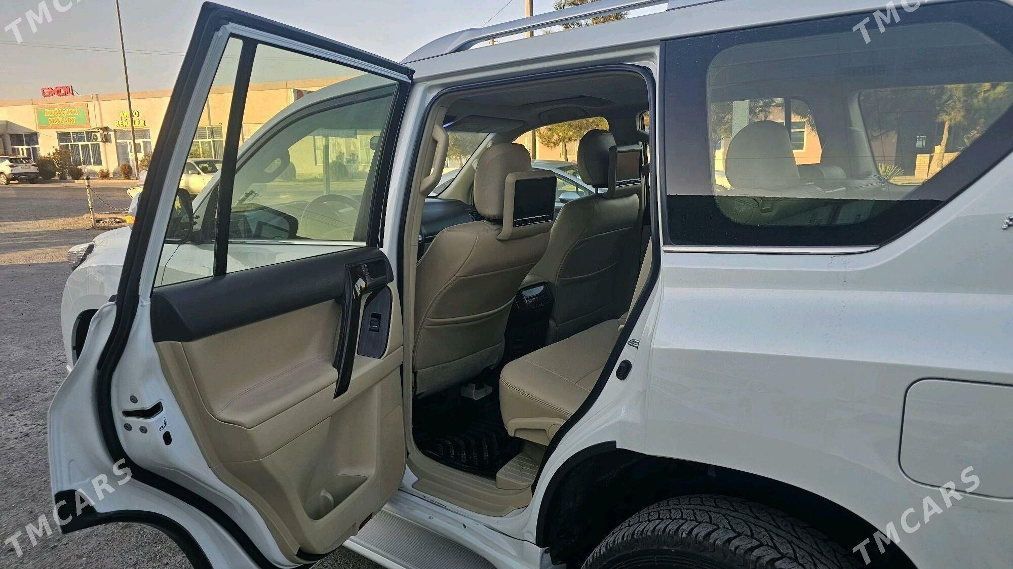 Toyota Land Cruiser Prado 2016 - 700 000 TMT - Мары - img 7