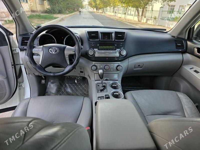 Toyota Highlander 2010 - 285 000 TMT - Мир 7 - img 10