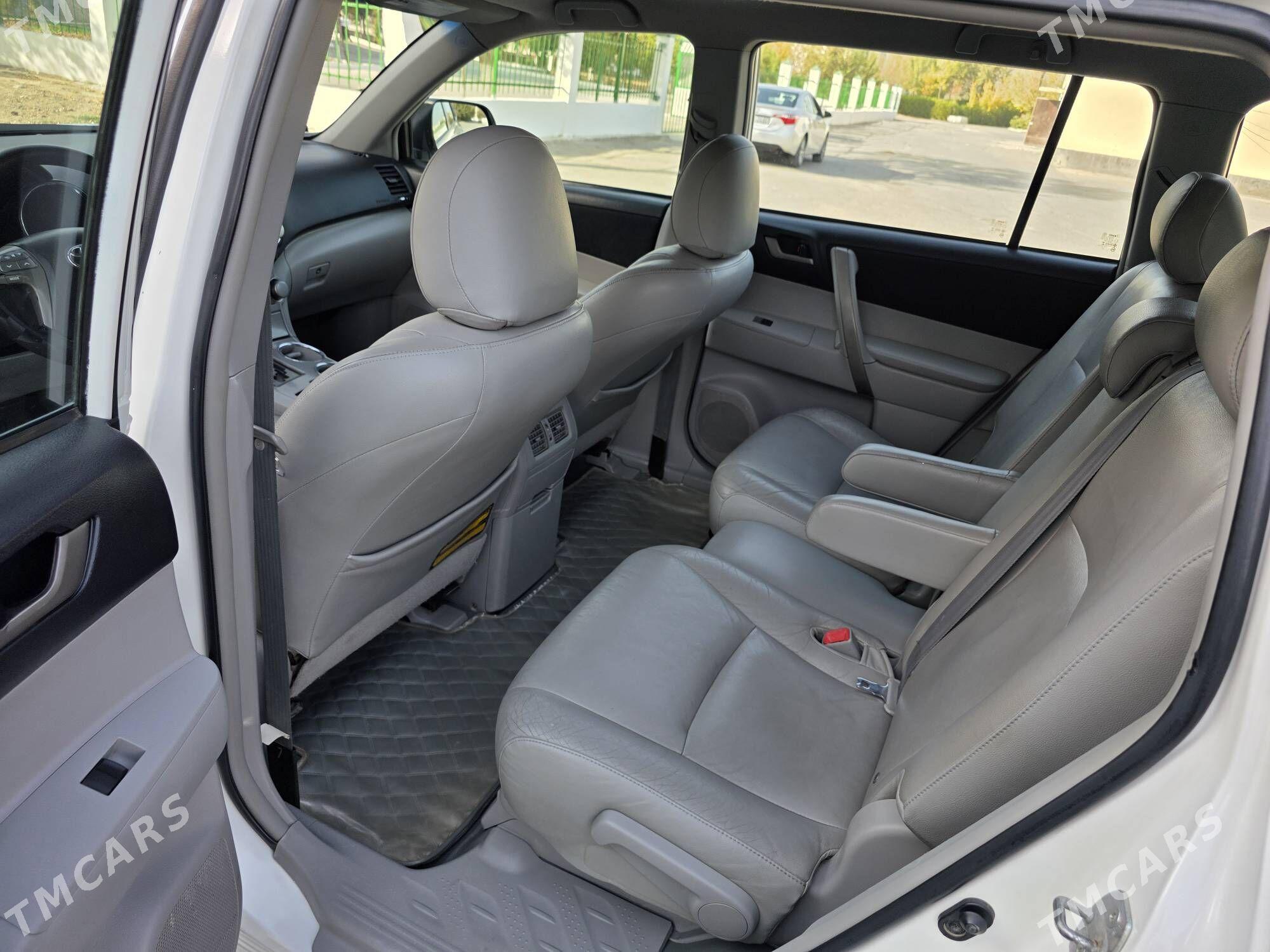 Toyota Highlander 2010 - 285 000 TMT - Мир 7 - img 9