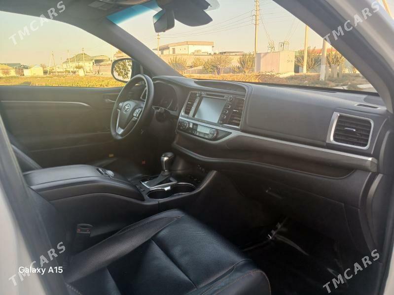 Toyota Highlander 2019 - 460 000 TMT - Aşgabat - img 8