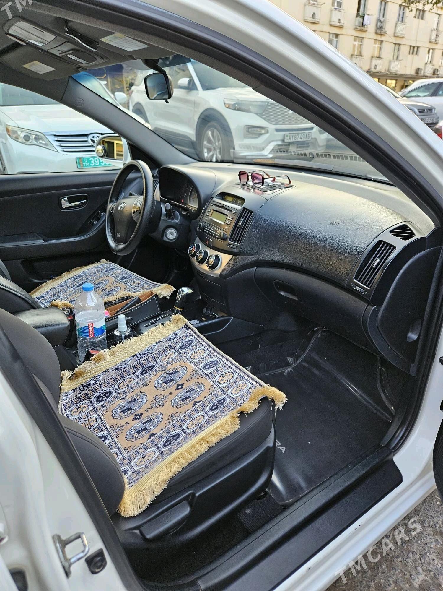 Hyundai Elantra 2010 - 125 000 TMT - Aşgabat - img 3