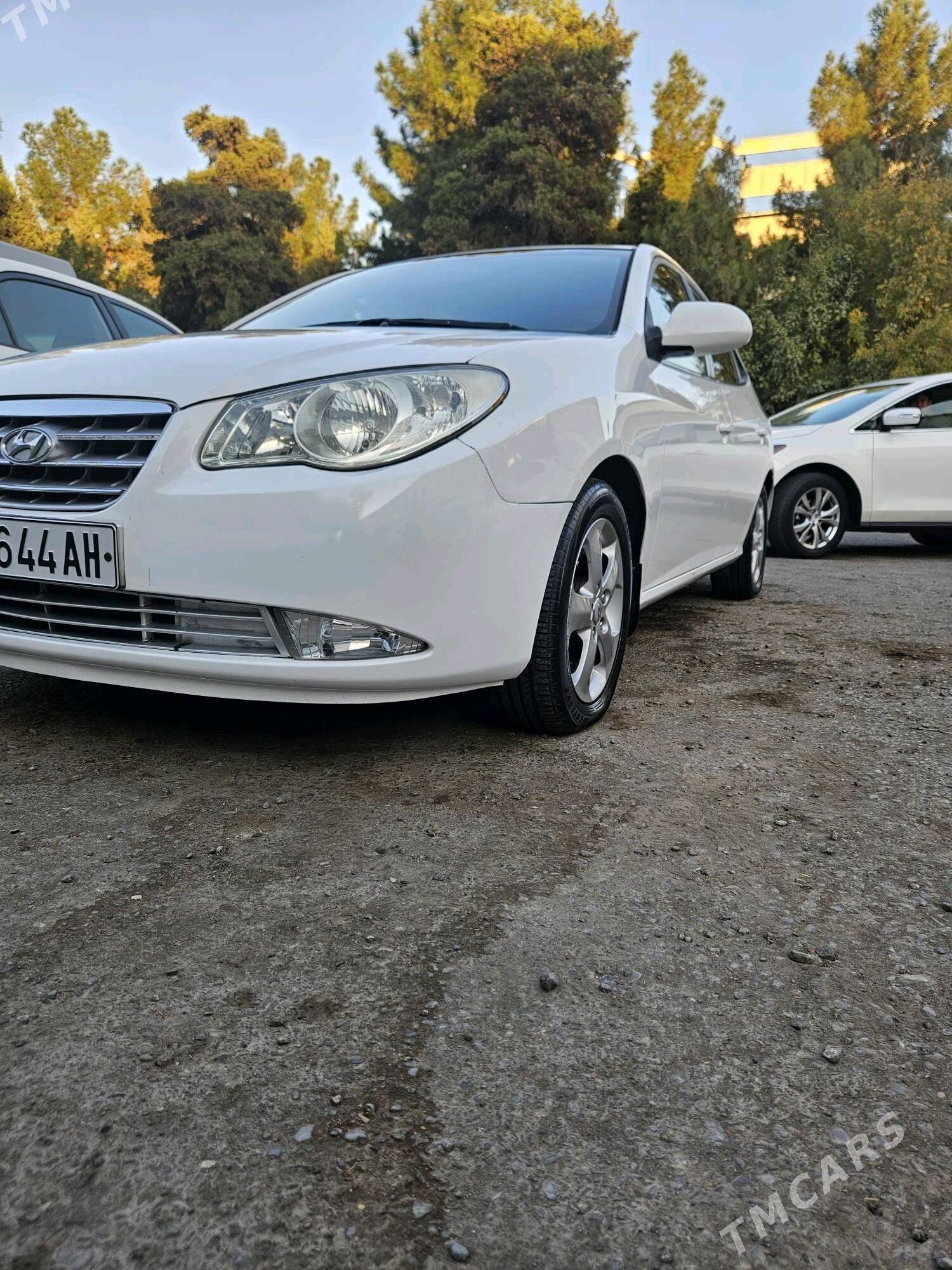 Hyundai Elantra 2010 - 125 000 TMT - Aşgabat - img 4