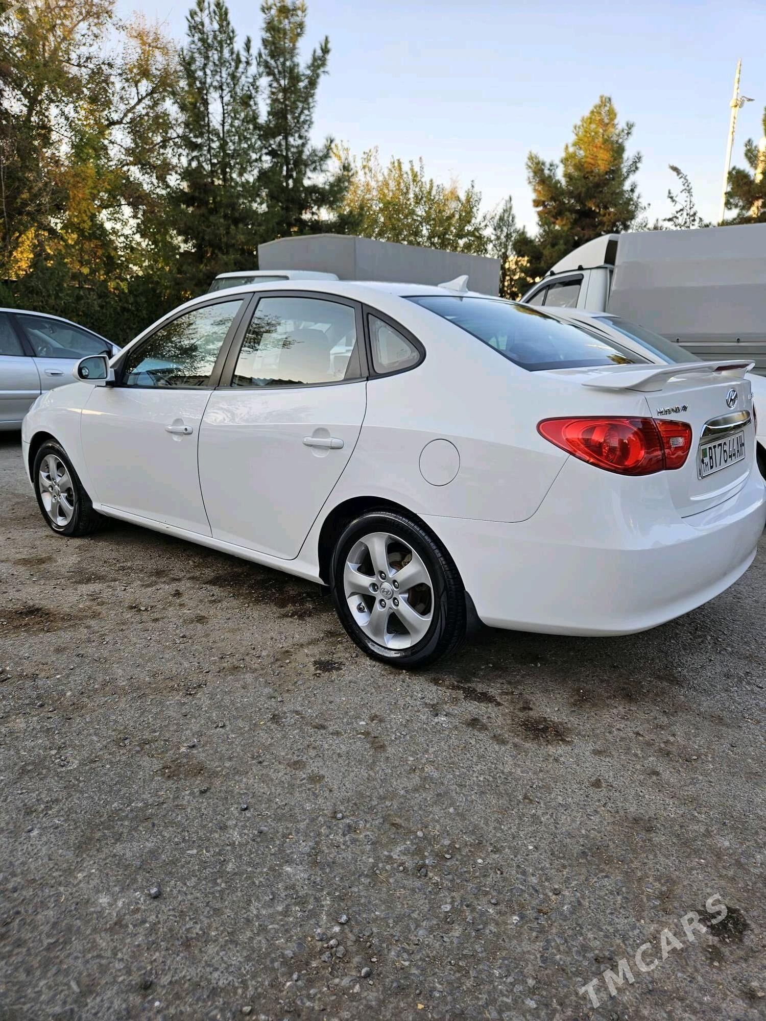 Hyundai Elantra 2010 - 125 000 TMT - Aşgabat - img 6