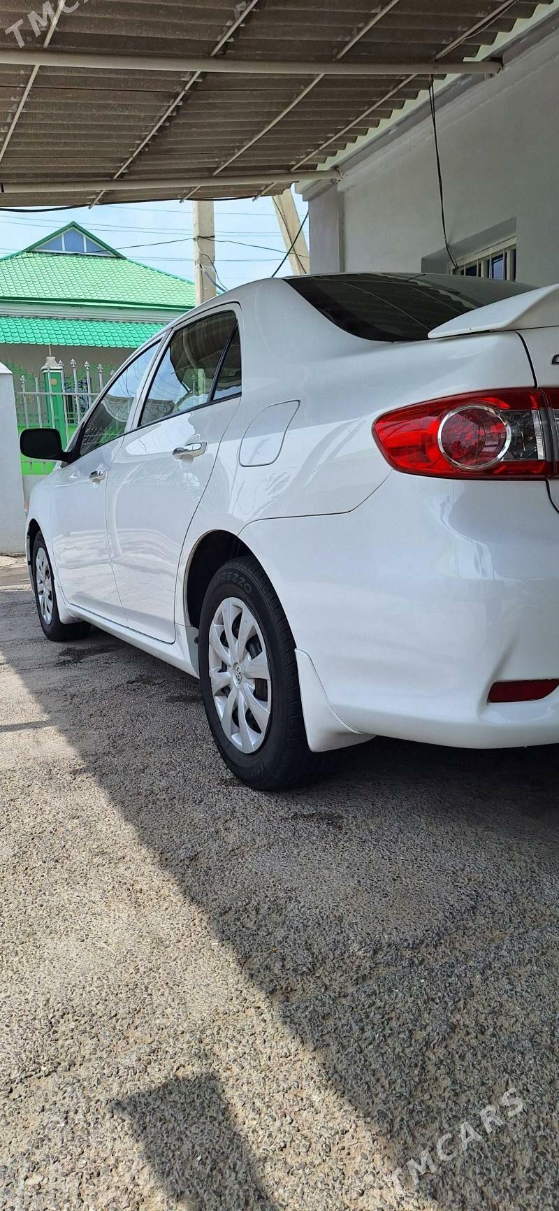 Toyota Corolla 2013 - 182 000 TMT - Ашхабад - img 2