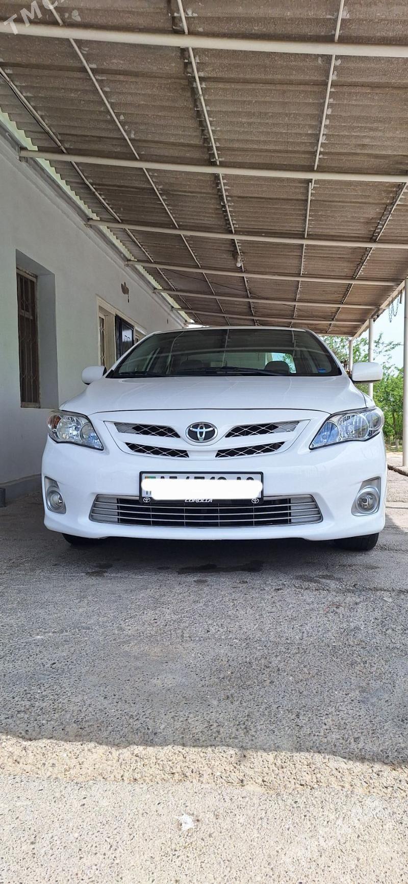 Toyota Corolla 2013 - 182 000 TMT - Ашхабад - img 1