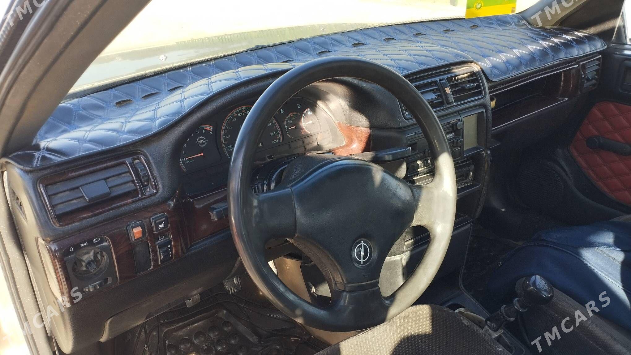 Opel Vectra 1991 - 36 000 TMT - Mary - img 10