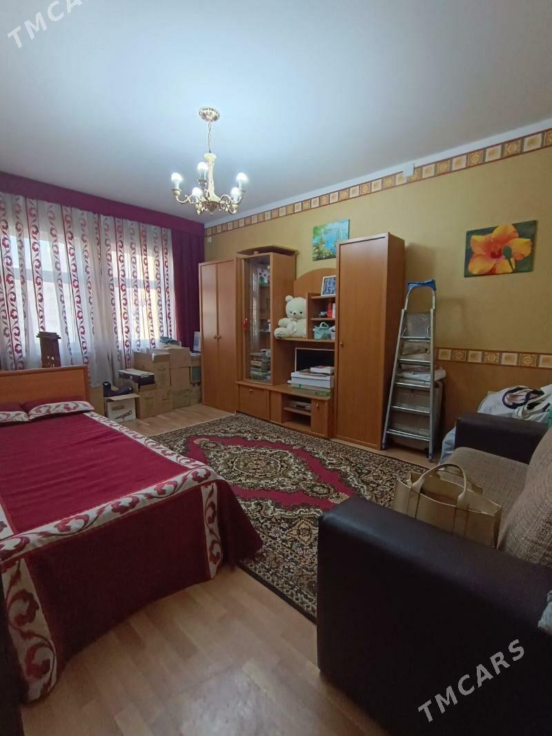 4 kom, Mir 4 - Parahat 4 - img 5