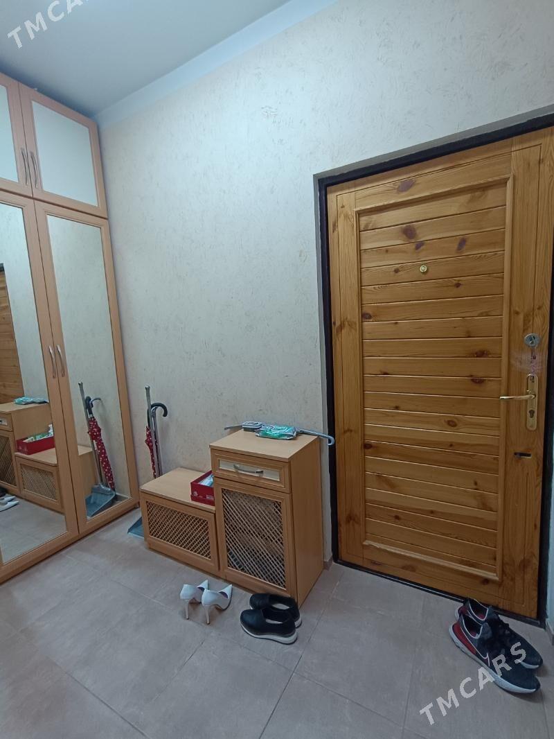 4 kom, Mir 4 - Parahat 4 - img 2