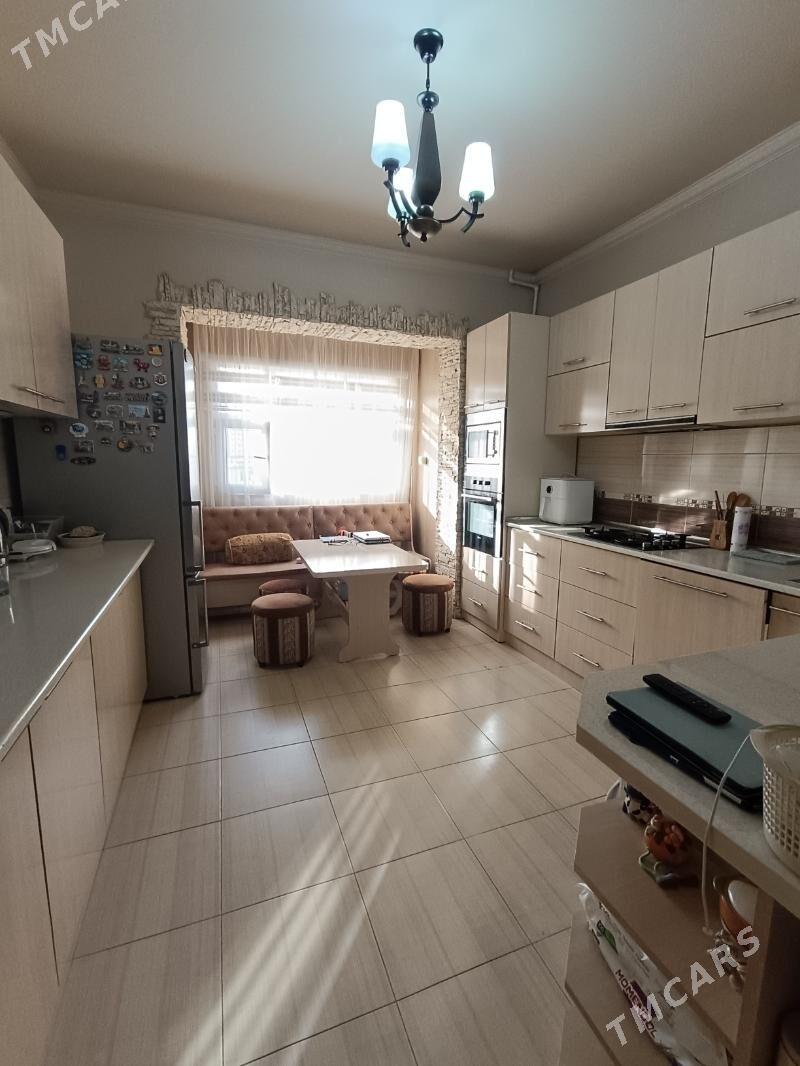 4 kom, Mir 4 - Parahat 4 - img 3