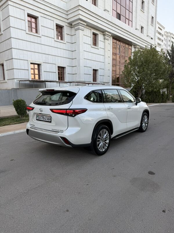Toyota Highlander 2020 - 599 000 TMT - Ашхабад - img 5