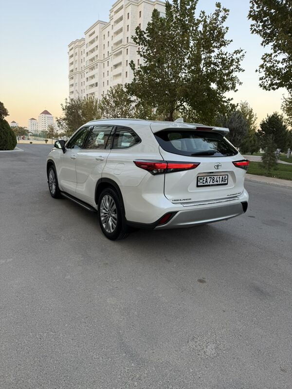 Toyota Highlander 2020 - 599 000 TMT - Ашхабад - img 4