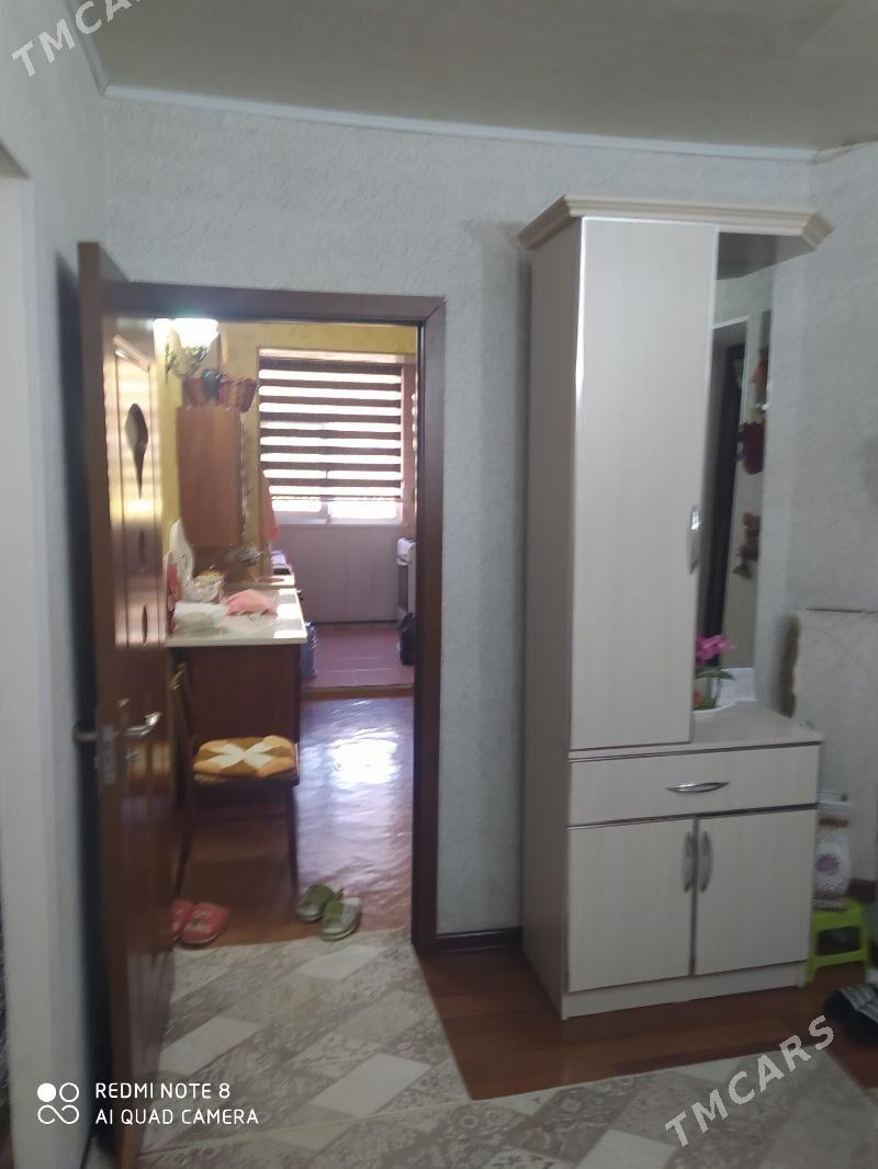 Продам 3х ком 3этаж - Türkmenbaşy - img 4