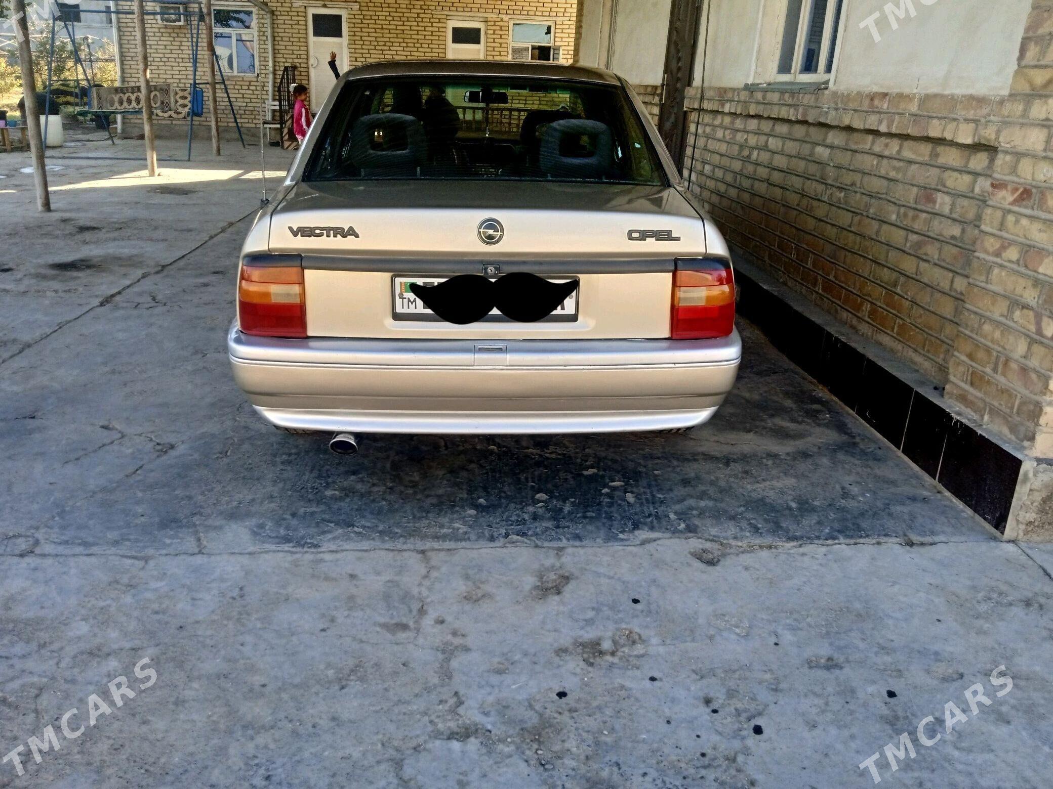 Opel Vectra 1990 - 40 000 TMT - Мары - img 6