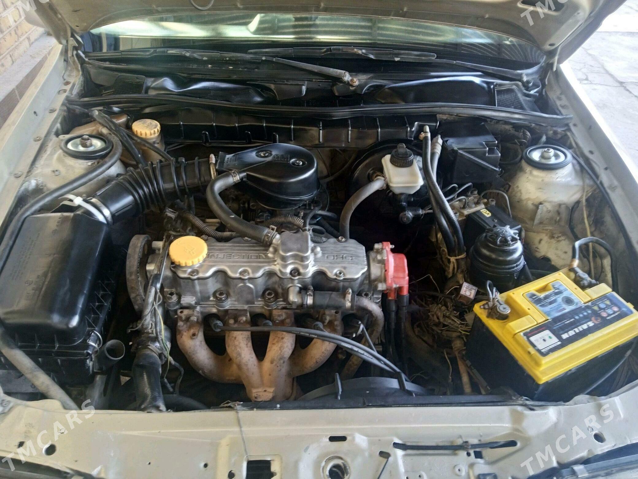 Opel Vectra 1990 - 40 000 TMT - Мары - img 7