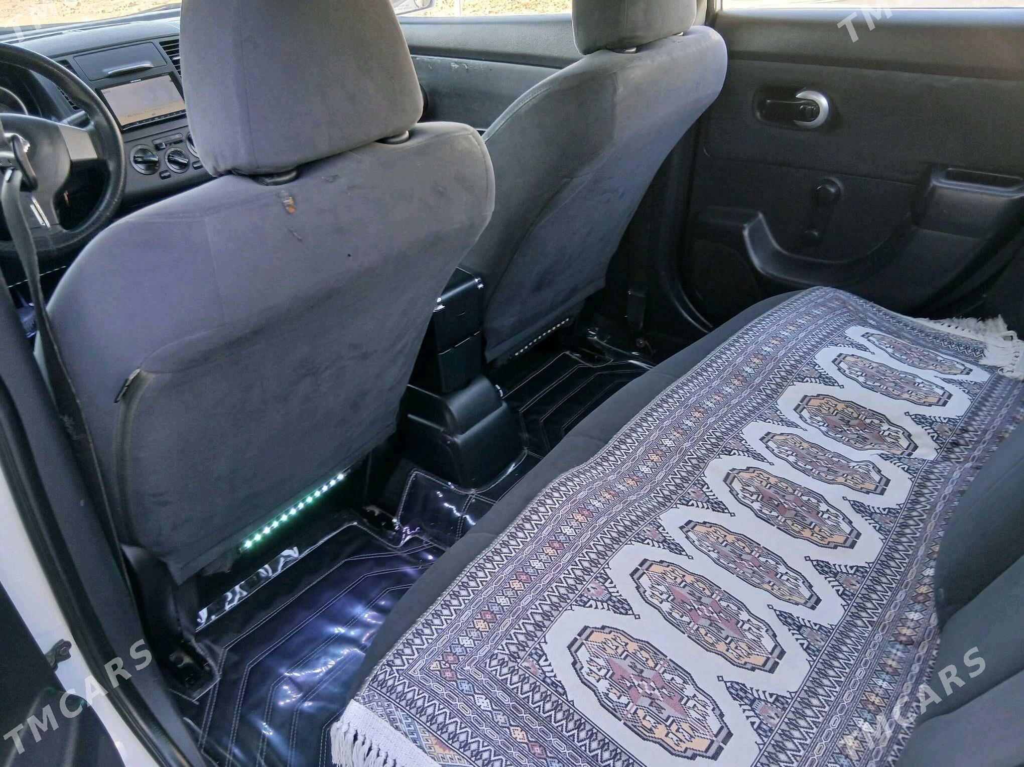 Nissan Versa 2009 - 135 000 TMT - Ашхабад - img 4