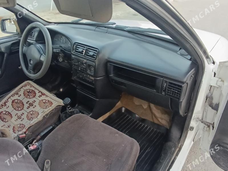 Opel Vectra 1992 - 23 000 TMT - Бахарден - img 5