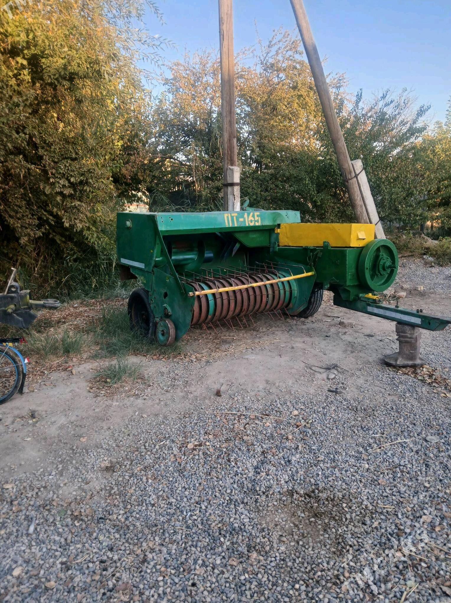 MTZ 82 2001 - 50 000 TMT - Wekilbazar - img 1