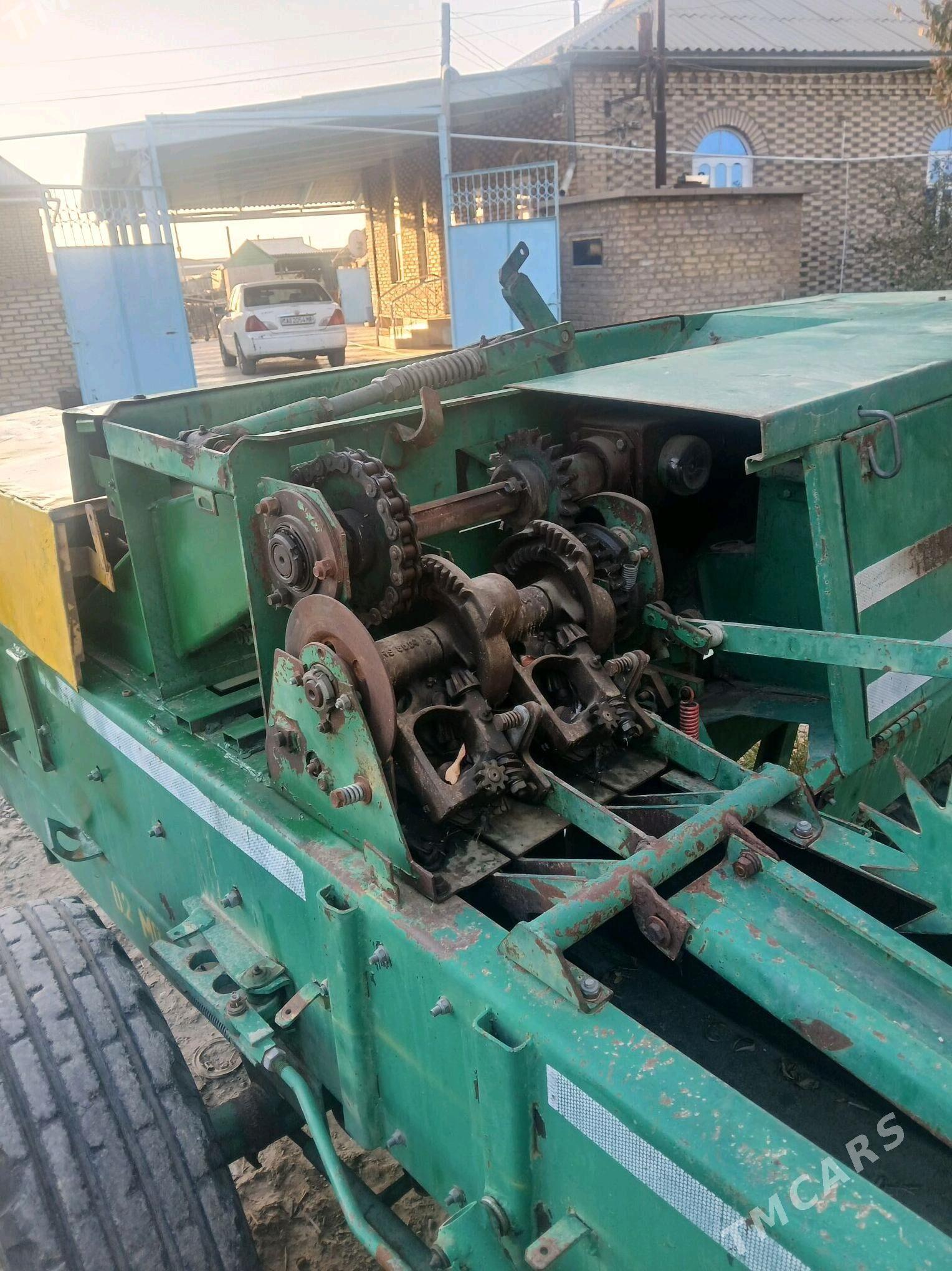 MTZ 82 2001 - 50 000 TMT - Wekilbazar - img 2