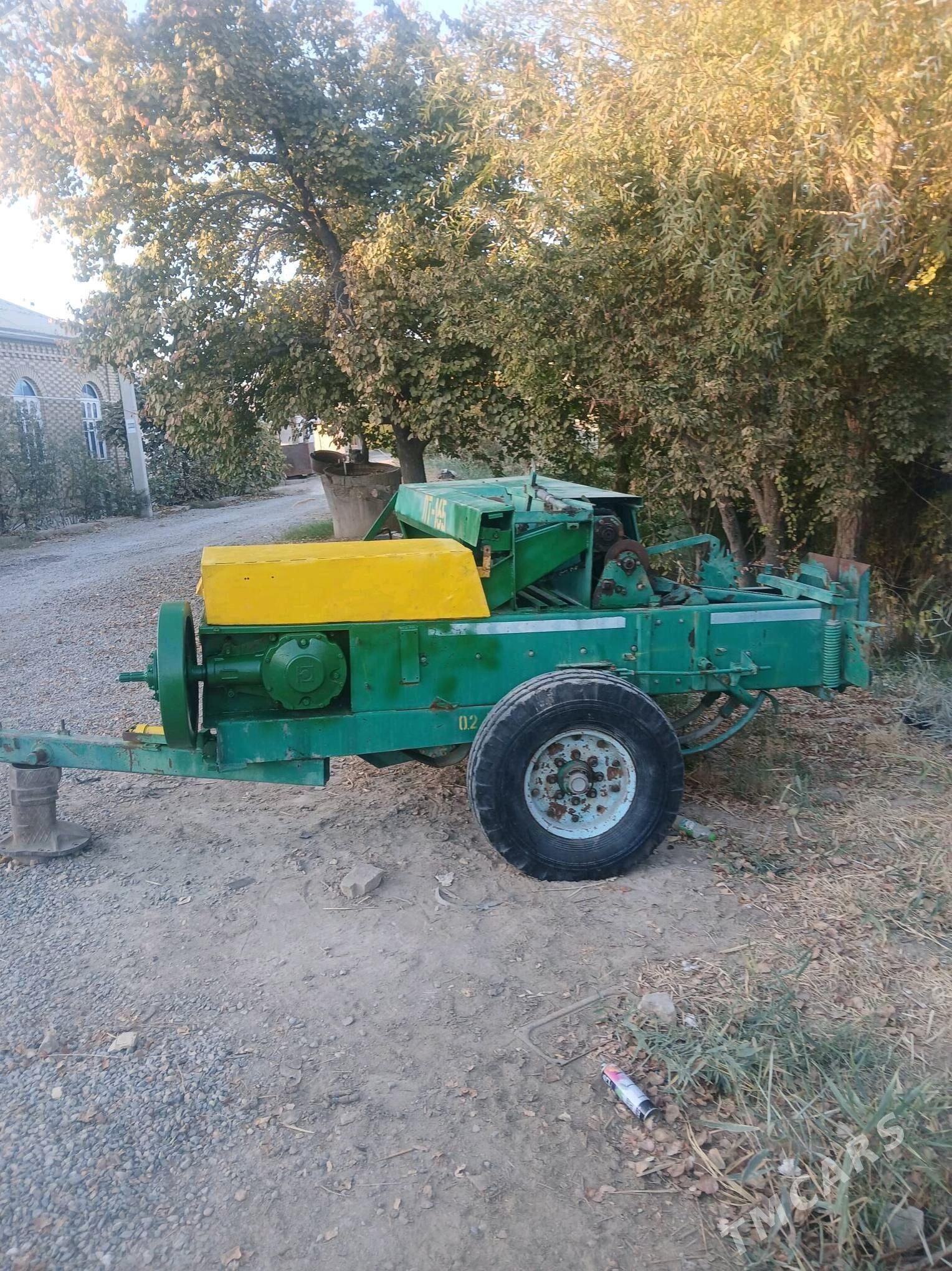 MTZ 82 2001 - 50 000 TMT - Wekilbazar - img 4