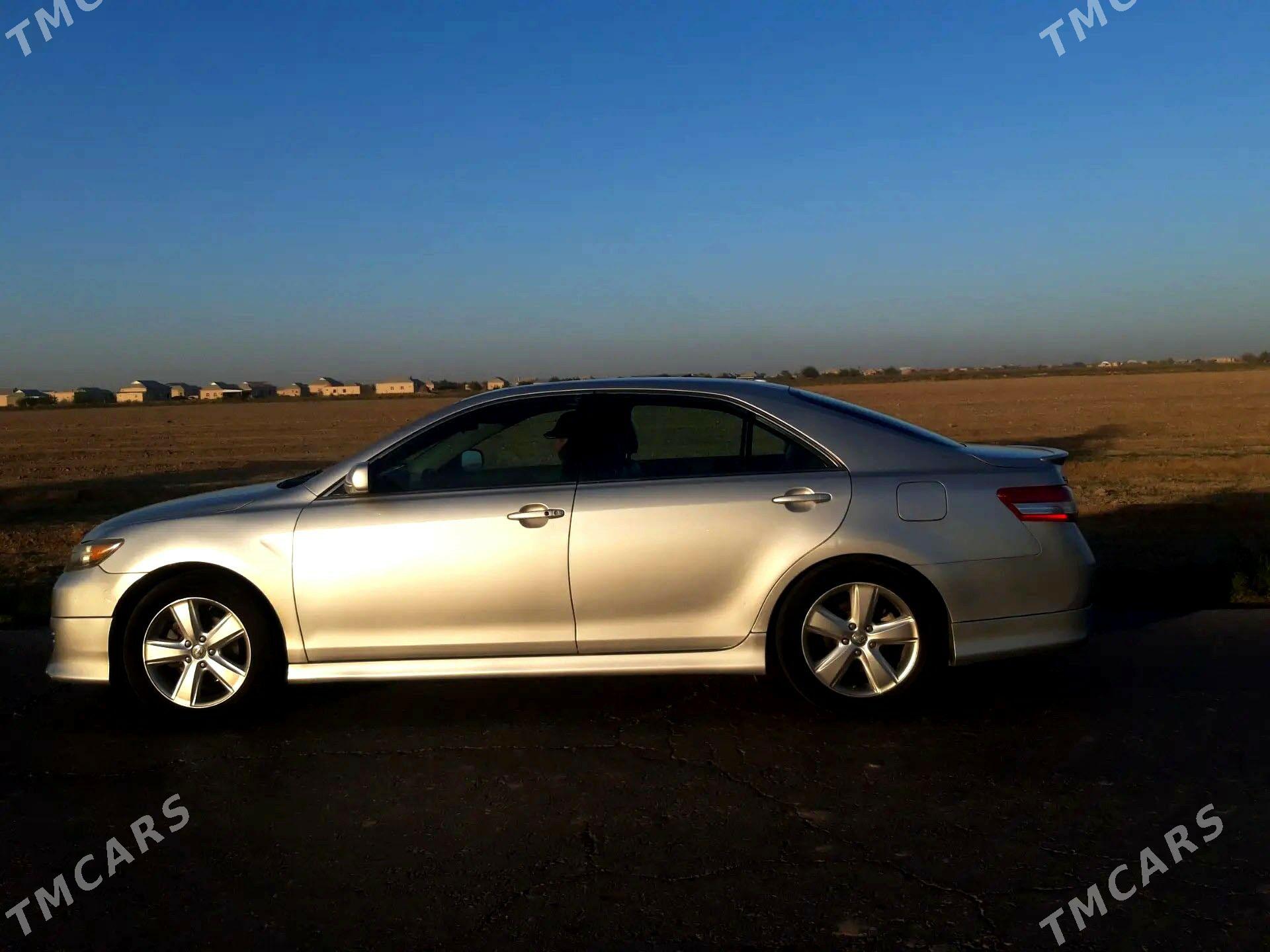 Toyota Camry 2011 - 240 000 TMT - Sakarçäge - img 1