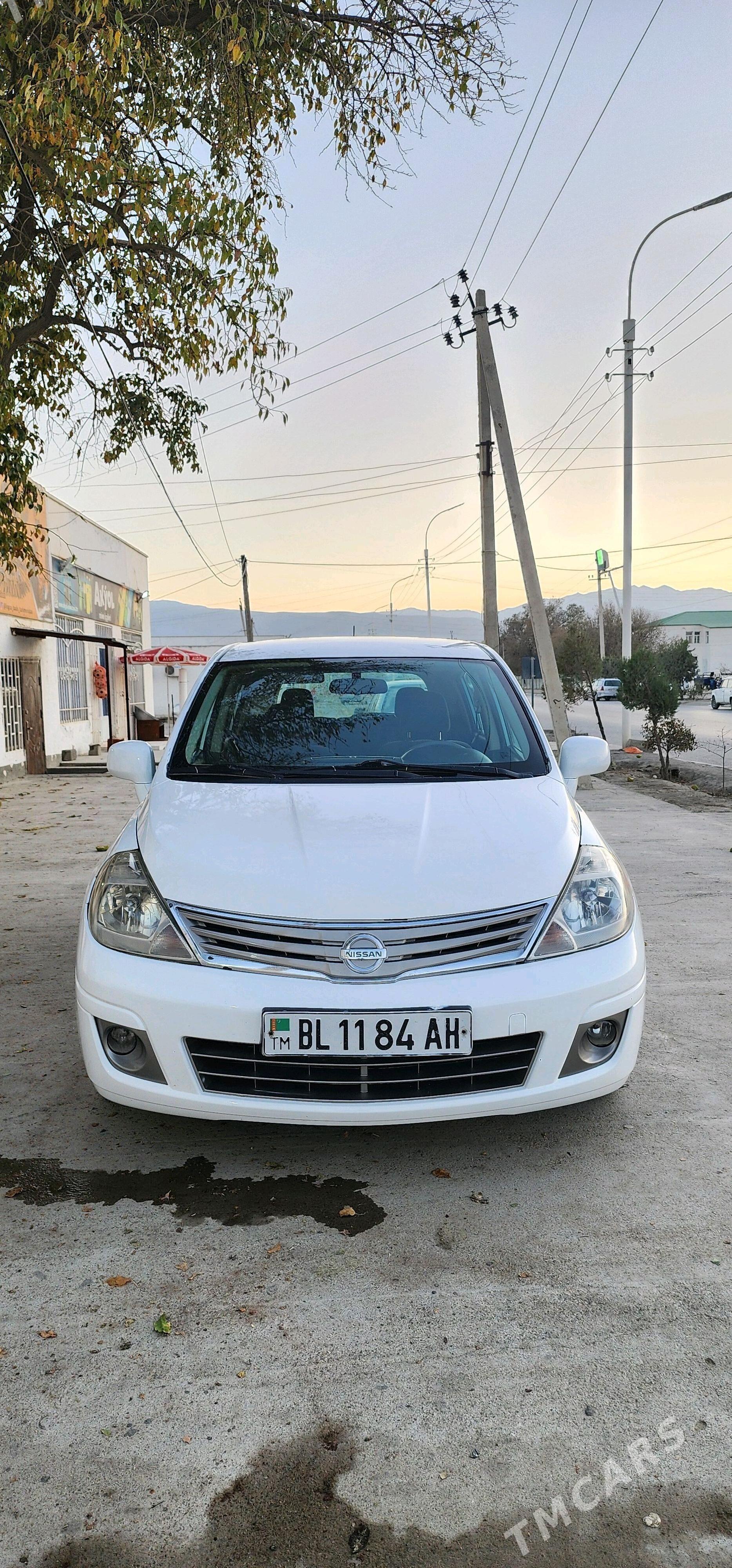 Nissan Versa 2012 - 117 000 TMT - Bäherden - img 5