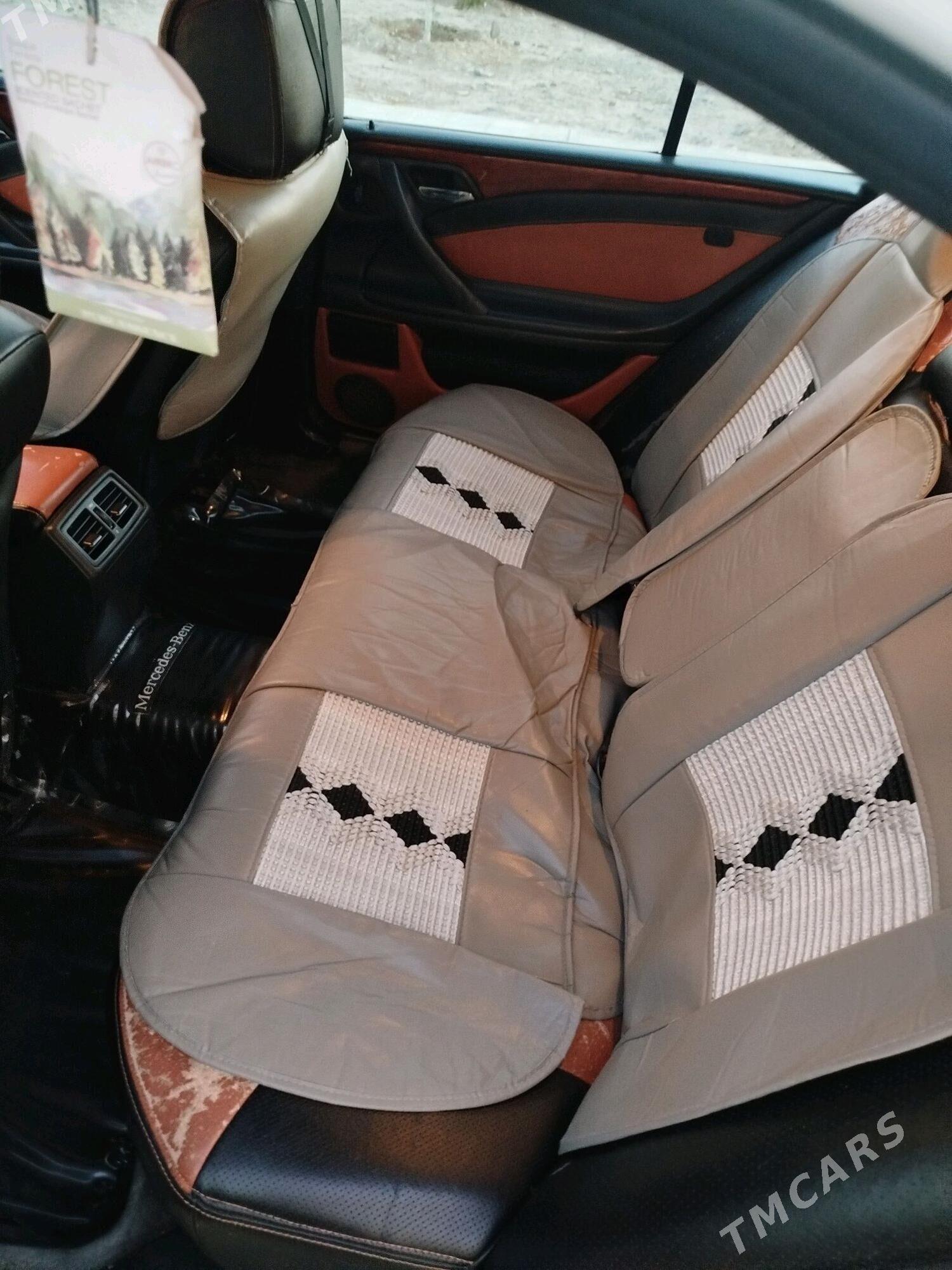 Mercedes-Benz 300E 1996 - 85 000 TMT - Гызыларбат - img 10