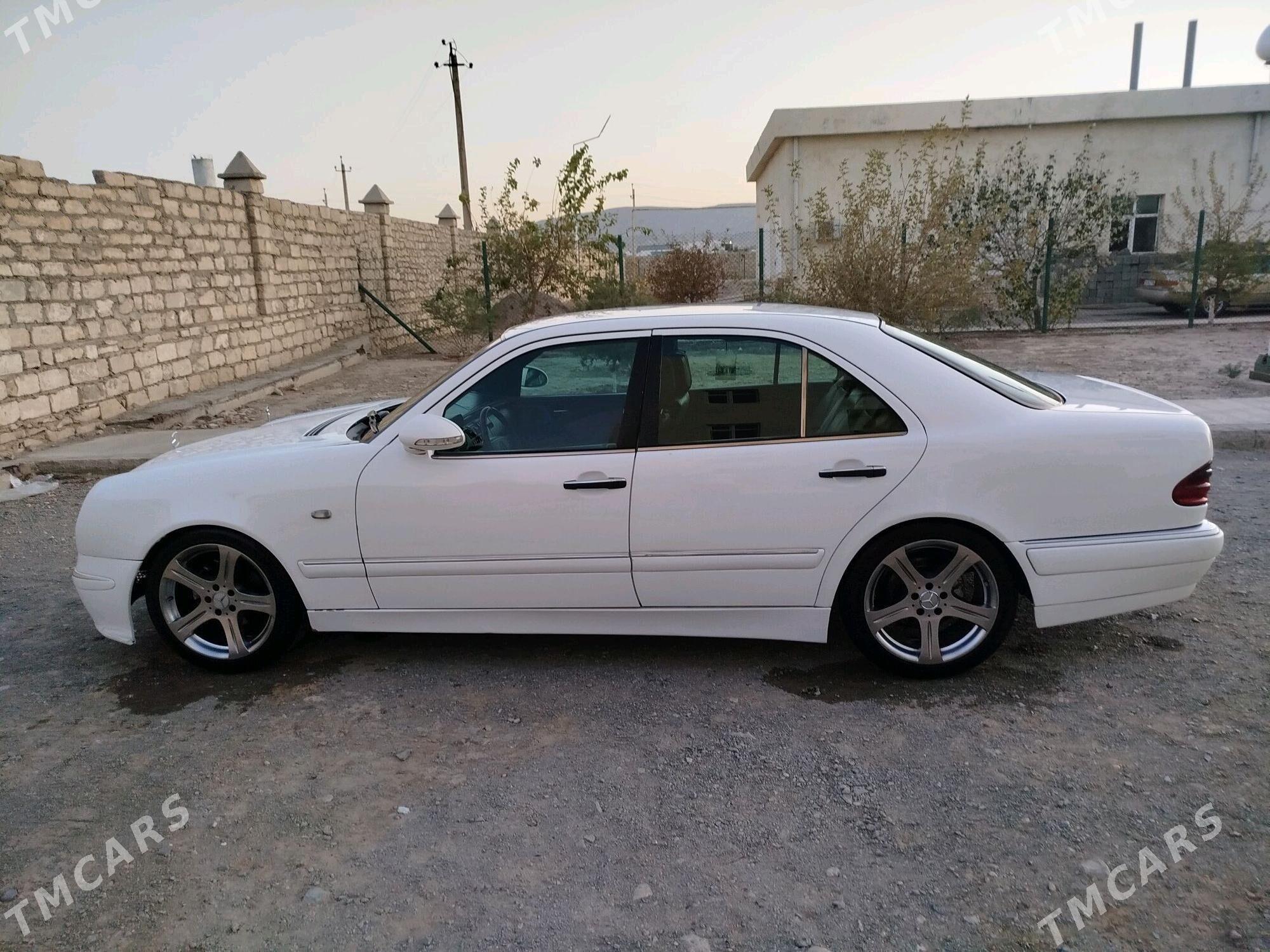 Mercedes-Benz 300E 1996 - 85 000 TMT - Гызыларбат - img 3